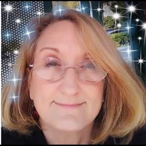 Meet your Posher, Joan